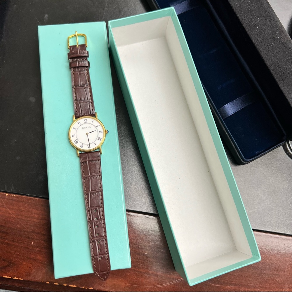 TIFFANY & CO 14K YELLOW GOLD CLASSIC ROUND WHITE DIAL QUARTZ WATCH - Picture 3 of 11